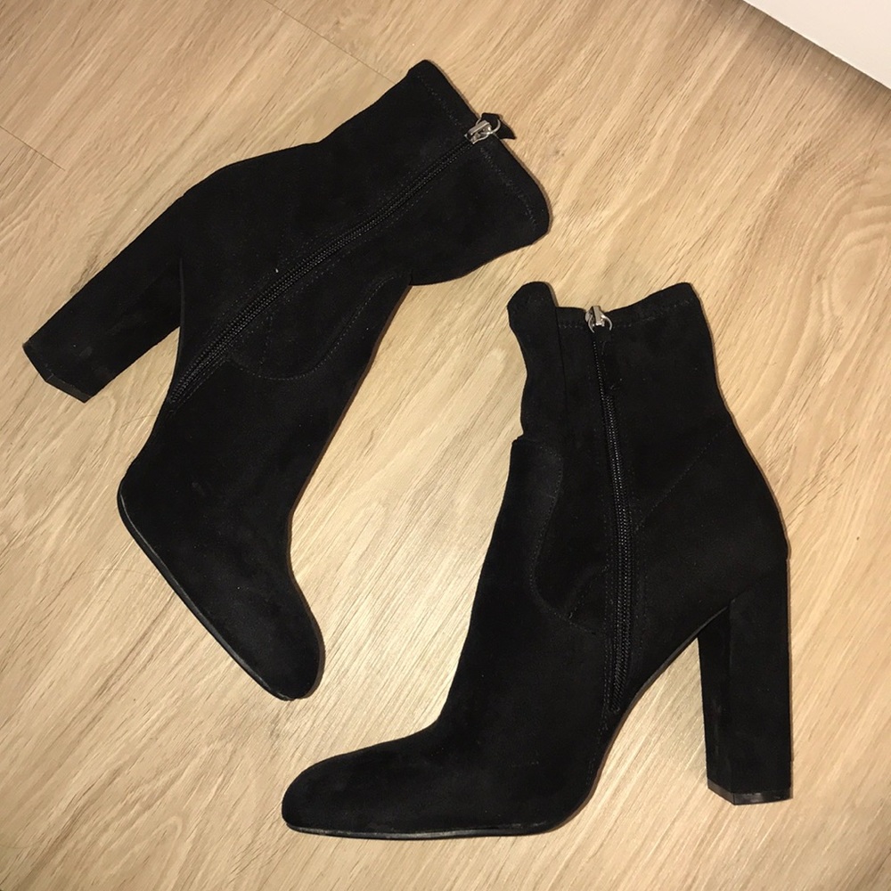 Worn a few times but in great condition.